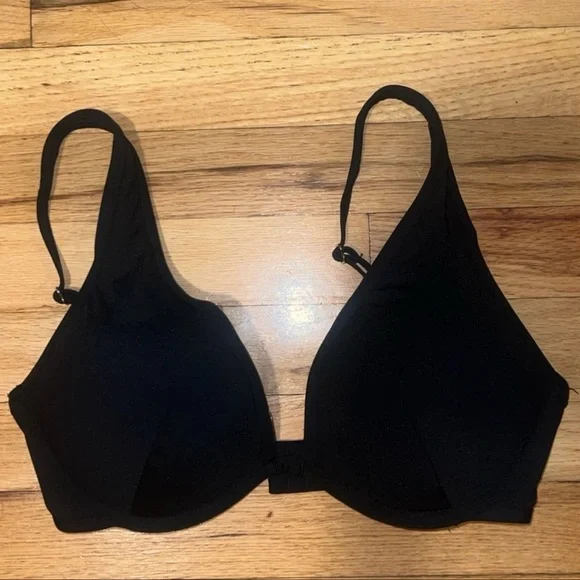 NWOT padded bikini top - black - Picture 1 of 10
